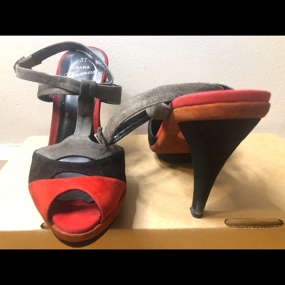 ZARA | Peep Toe T-Strap Heel Sandals - Picture 7 of 10